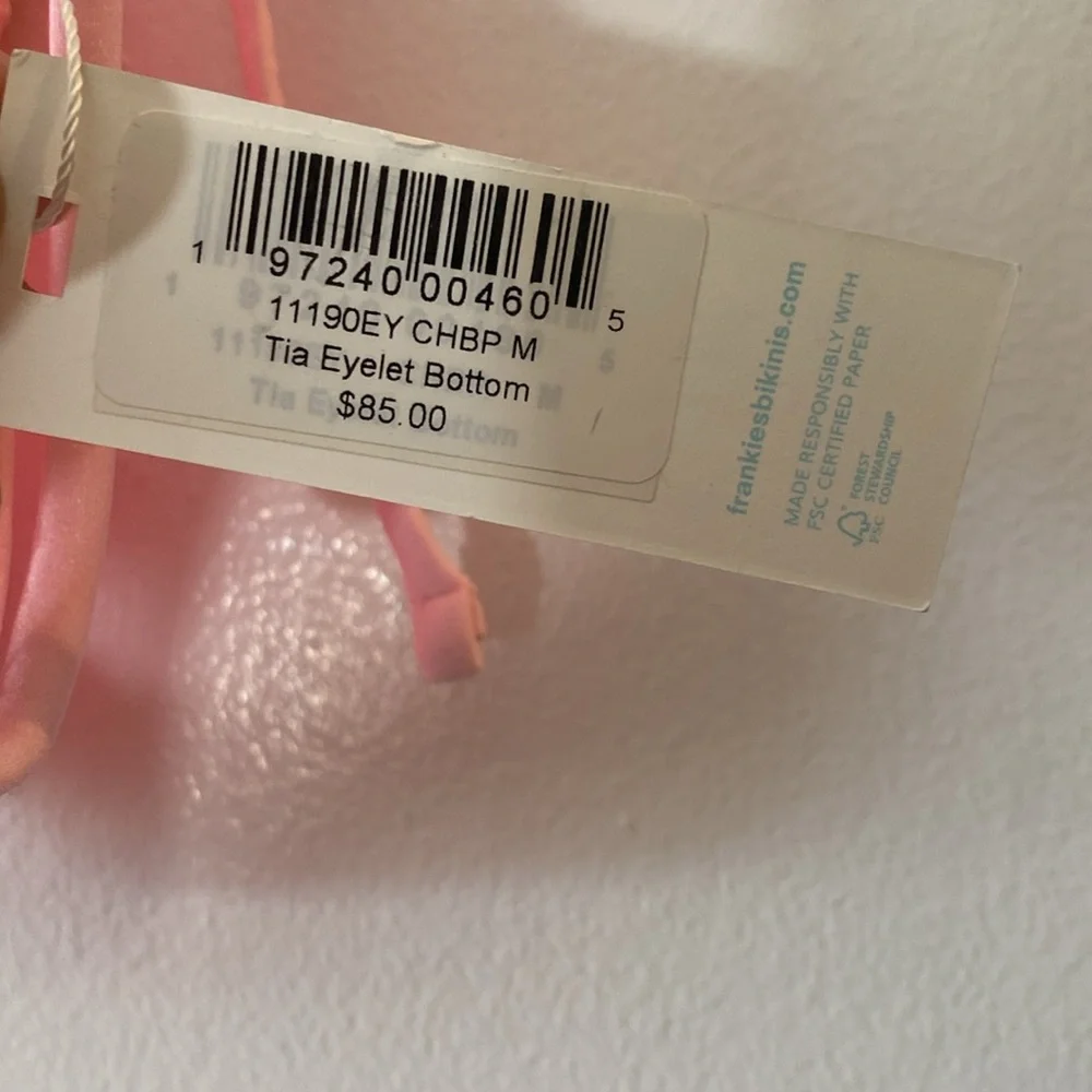 Frankie’s Bikinis Tia eyelet bottom Nwt size medium